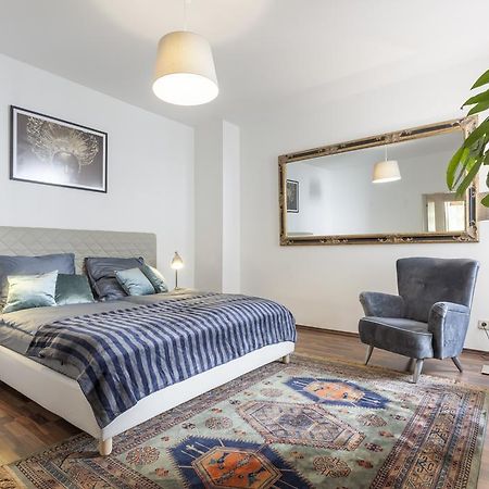 The Rheinsberger - Cosy 2Br One Living Room Up To 6 Berlin Exterior photo